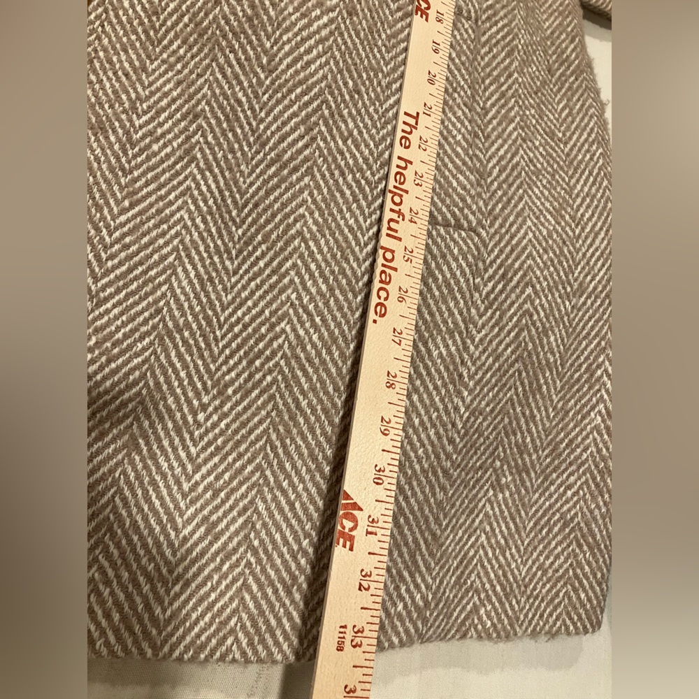 Like new Hobbs London short coat - Picture 5 of 8